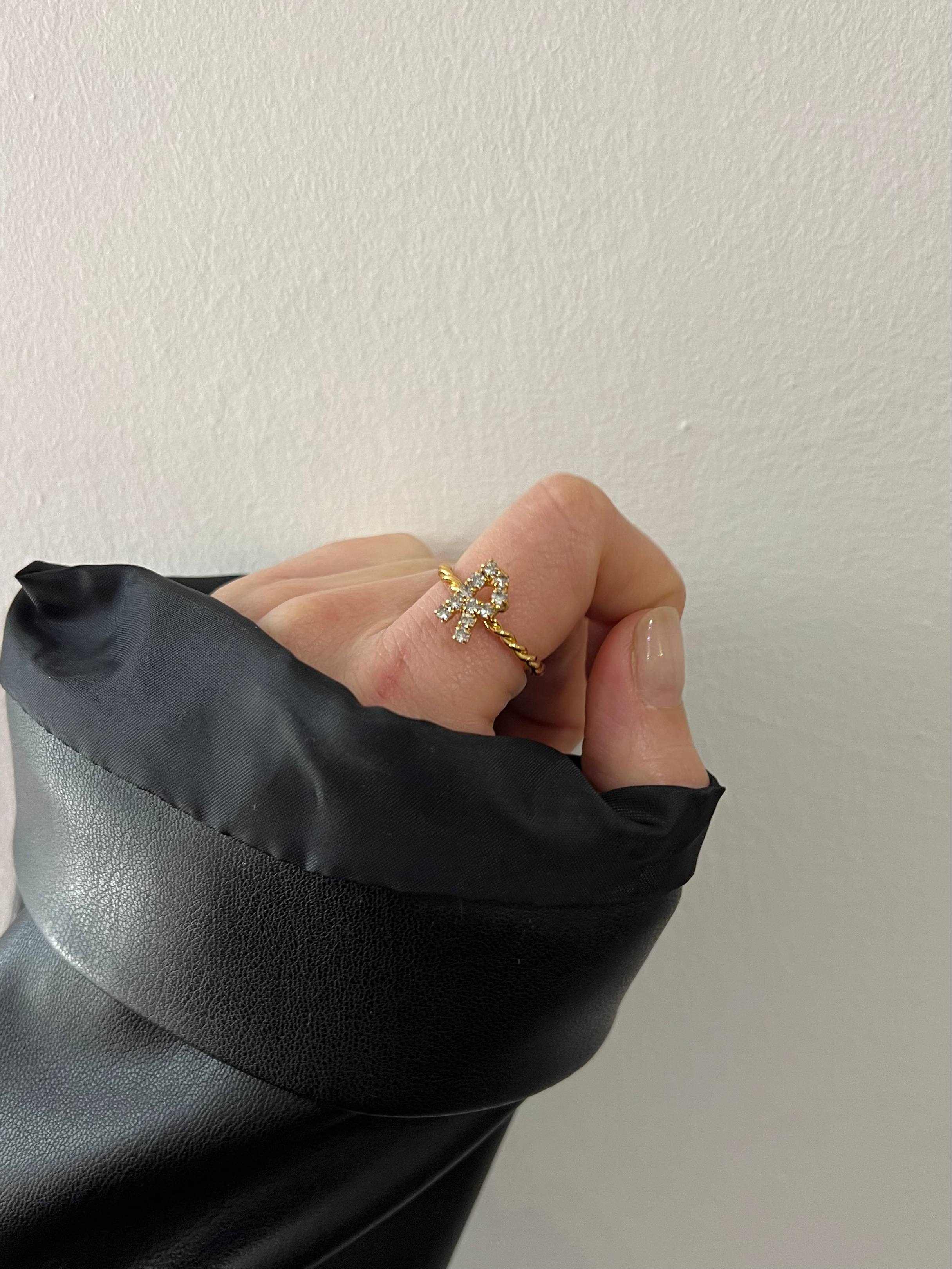 Zircon Letter Torchon Ring