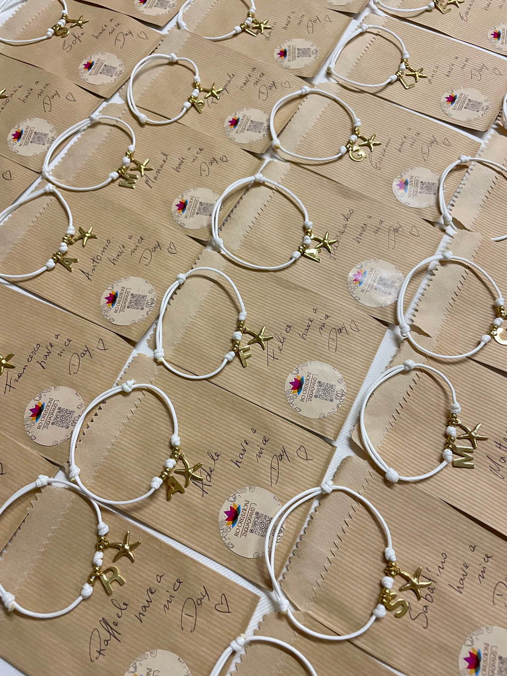 Bracciale Cordino Iniziale e Ciondolo